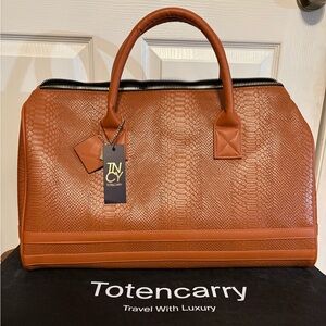 Tote&Carry Signature Weekender Caramel Duffle Bag